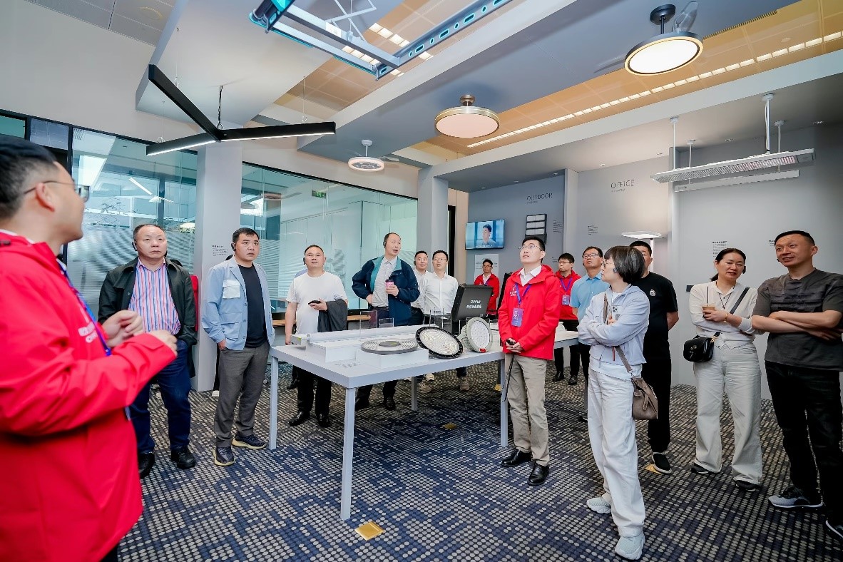 好光有魅力，近30款新品首次揭秘